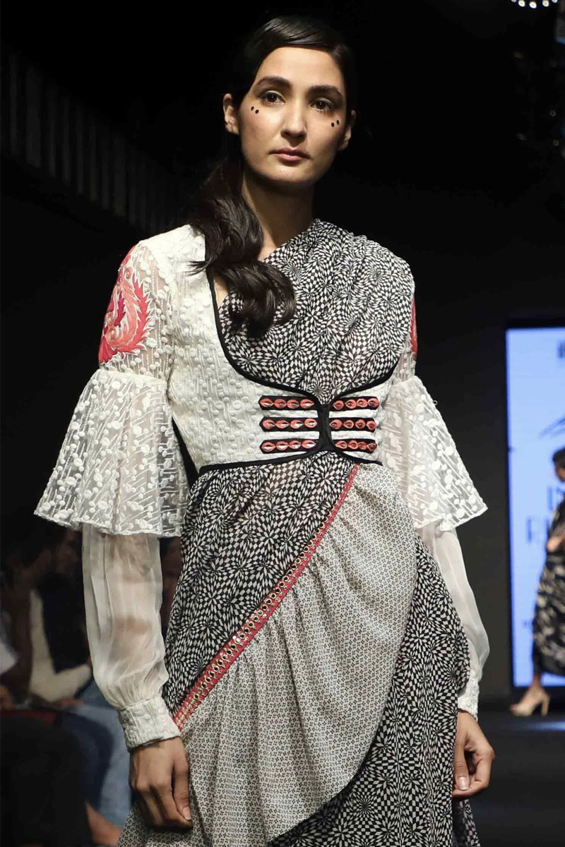 Black&White-Print-on-Print-Ruffle-Saree-With-Harness-style-Blouse-BIg