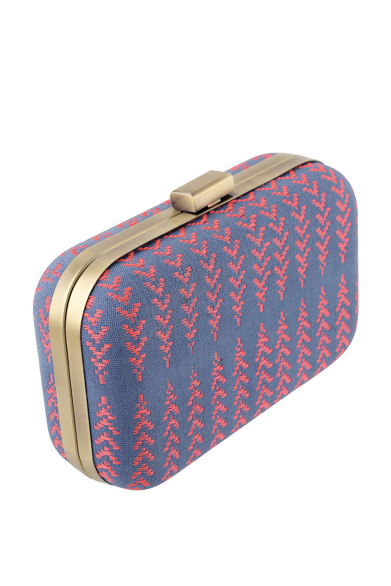 pink-purple-woven-fabric-clutch-big-01